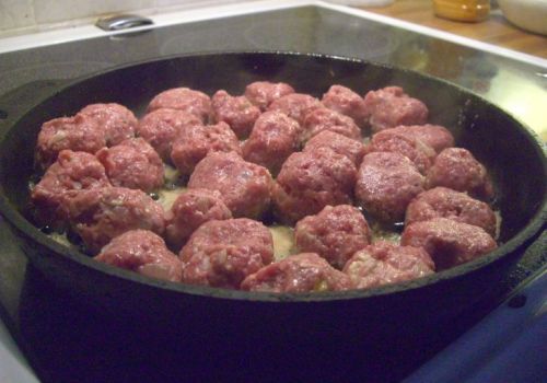 How to Make Delicious Swedish Meatballs